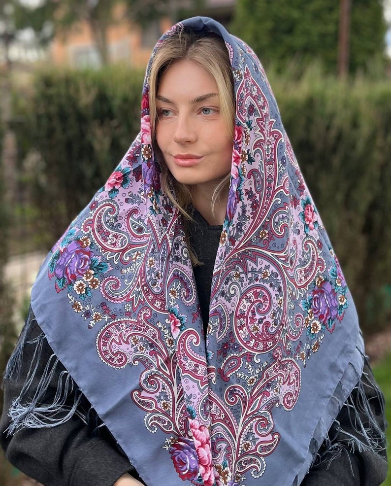 Ukrainian shawl 80% Wool blue HijabTraditional Ukrainian scarf, scarf flower, Ethnic Folk Ukrainian Wool Shawl Babushka ethnic european image 8