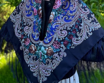 Blue shawl Ukrainian wool 80% shawl Traditional Ukrainian, gifts for women, Mom Daughter shawl bohemian scarf flower MOTHER Gift