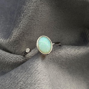 925 Sterling Silver Natural Australian White Opal Ring | Gift | Fine Gemstone Jewelry