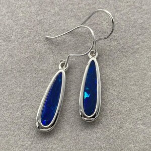 Örhängen i 925 sterlingsilver med naturliga australiska stenblockopaler och krok | Oktobers födelsesten | Fina ädelstenssmycken | Krokörhängen