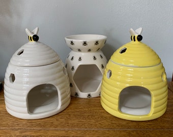 Yellow/White Beehive burner or All over Bee Burner with free wax melts