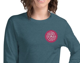 Snowflake shirt embroidery design, Embroidered snowflake, boho christmas sweatshirt, Embroidered sweatshirt, cute Winter Holiday Tee for her