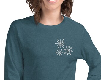 Christmas Embroidery design Snowflakes shirt, boho clothing for christmas, embroidered sweatshirt, Gift for her, Holiday Sweatshirt for her