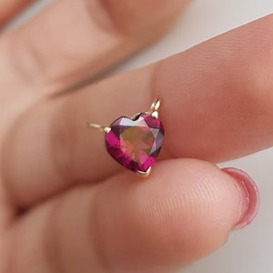 Rhodolite garnet/14k solid gold pendant/Dainty handmade heart rhodolite gold pendant/January birthstone/Anniversary gift/Gift for her