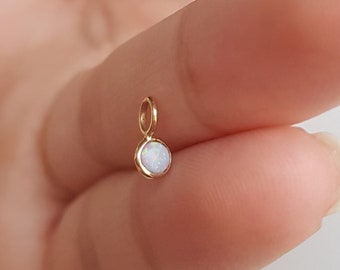 Australian opal 18k solid gold charm/Dainty handmade opal/Natural opal gold charm pendant/October birthstone/Made for gifting/Gift for her
