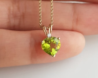 Peridot/14k solid gold pendant/Dainty handmade peridot/Natural peridot gold charm pendant/August birthstone/Anniversary gift/Gift for her