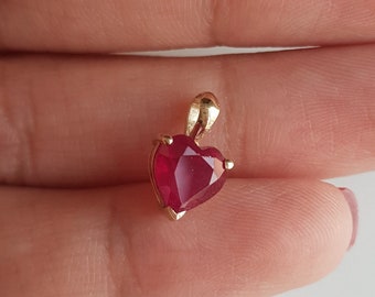 Ruby/14k solid gold pendant/Dainty handmade Red Ruby/Natural heart shape ruby gold pendant/July birthstone/Anniversary gift/Gift for her