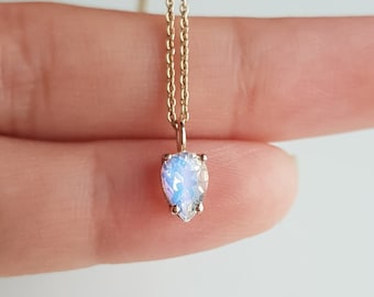 AA Rainbow moonstone 14k solid rose gold pendant/Minimal rainbow trillion moonstone pendant/Anniversary pendant/June birthstone/Gift for her
