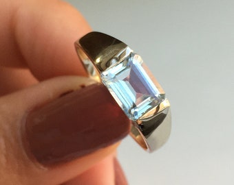 Aquamarine 14K Gold Unisex Solitaire Ring/White Gold Emerald Cut Aquamarine ring/Aquamarine Men&#39;s ring/March Birthstone/Gift For Her