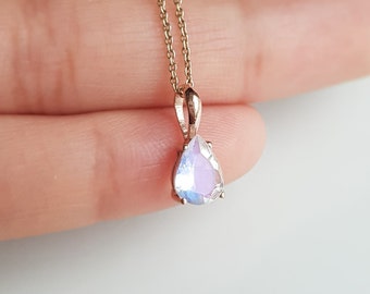 AA Rainbow moonstone 14k solid gold pendant/Minimal rainbow pear Shape moonstone pendant/Anniversary pendant/June birthstone/Gift for her