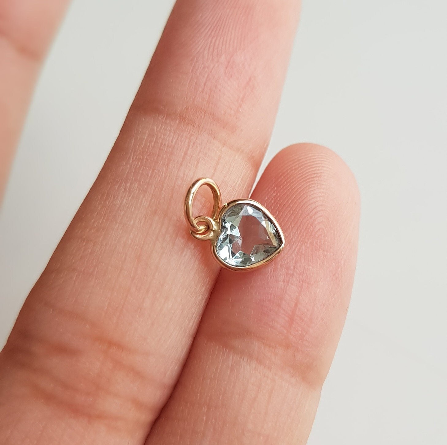 18k solid gold/Natural aquamarine gold charm/Heart shape aquamarine/Minimal casual wear handmade gold charm/March birthstone/Gift for her