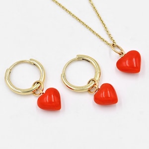 8 mm hjärtformad smyckeset med röd korall/Örhänge i naturlig korall/Berlock i 18k massivt guld/Födelsesten i maj/Födelsedagspresent/Present till henne bild 3