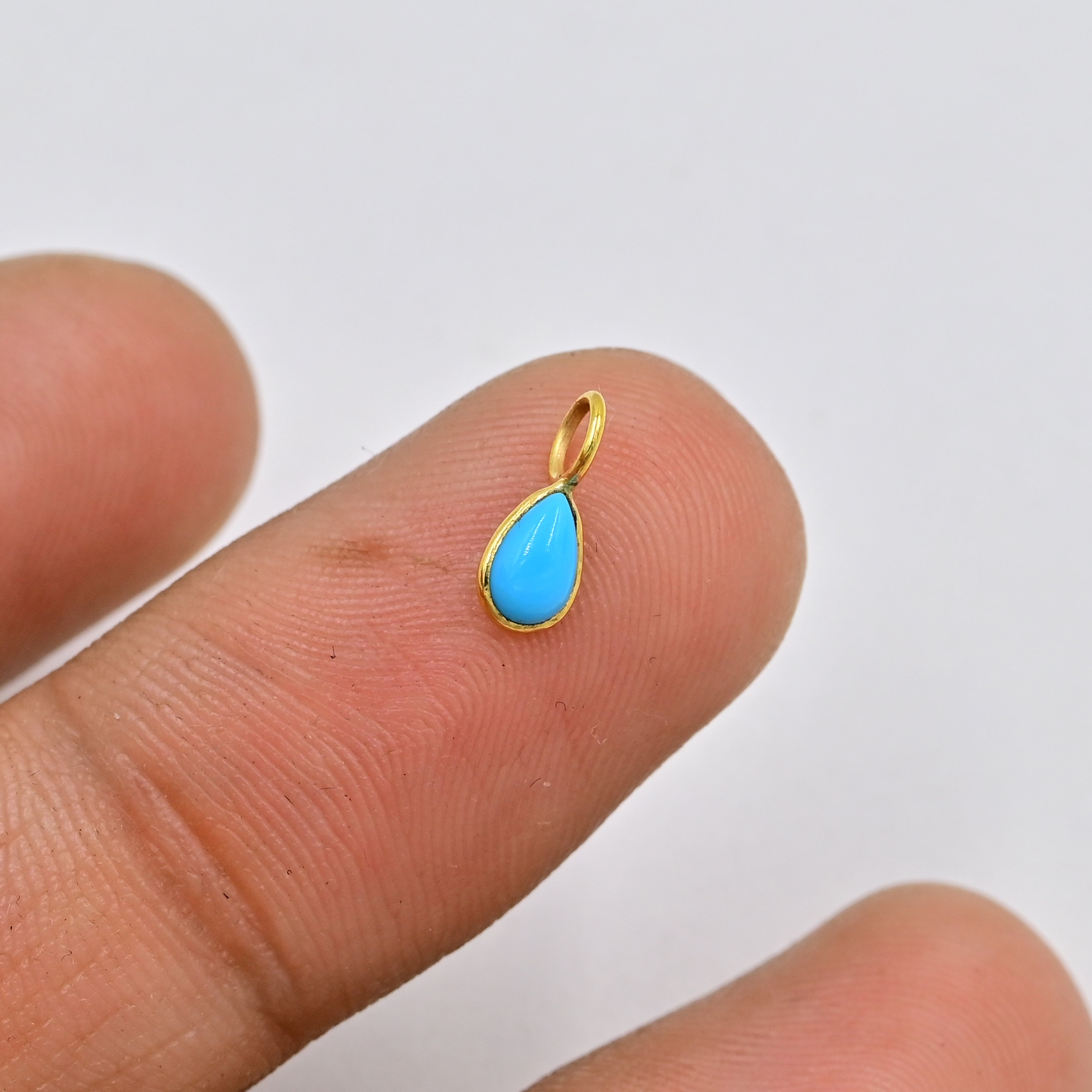 5 x 3 mm ペアシェイプ ターコイズ チャーム/18K ソリッドゴールド