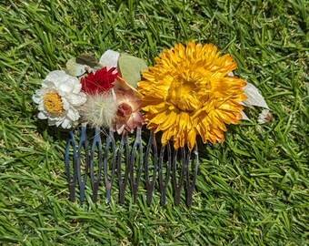 Dried flower and preserved flower comb - hair accessory - wedding - bride accessory - bridesmaid - Mother's Day