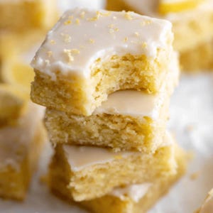 Lemon Squares |Gluten Friendly Option| Pack of 8 | Lemon Bars | Lemon Brownies | Summer Dessert | Baked Goods |