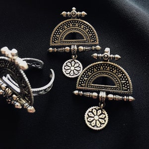 Handmade Armenian sterling silver set, earrings and adjustable ring imagen 8