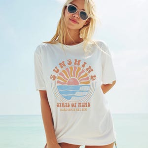 Sunshine State of Mind Tee,Retro Beach Shirt, Sunshine Tee,Sunset Graphic Tee,Aesthetic Beach Shirt, Comfort Colors T-Shirt,Hippie Shirts,