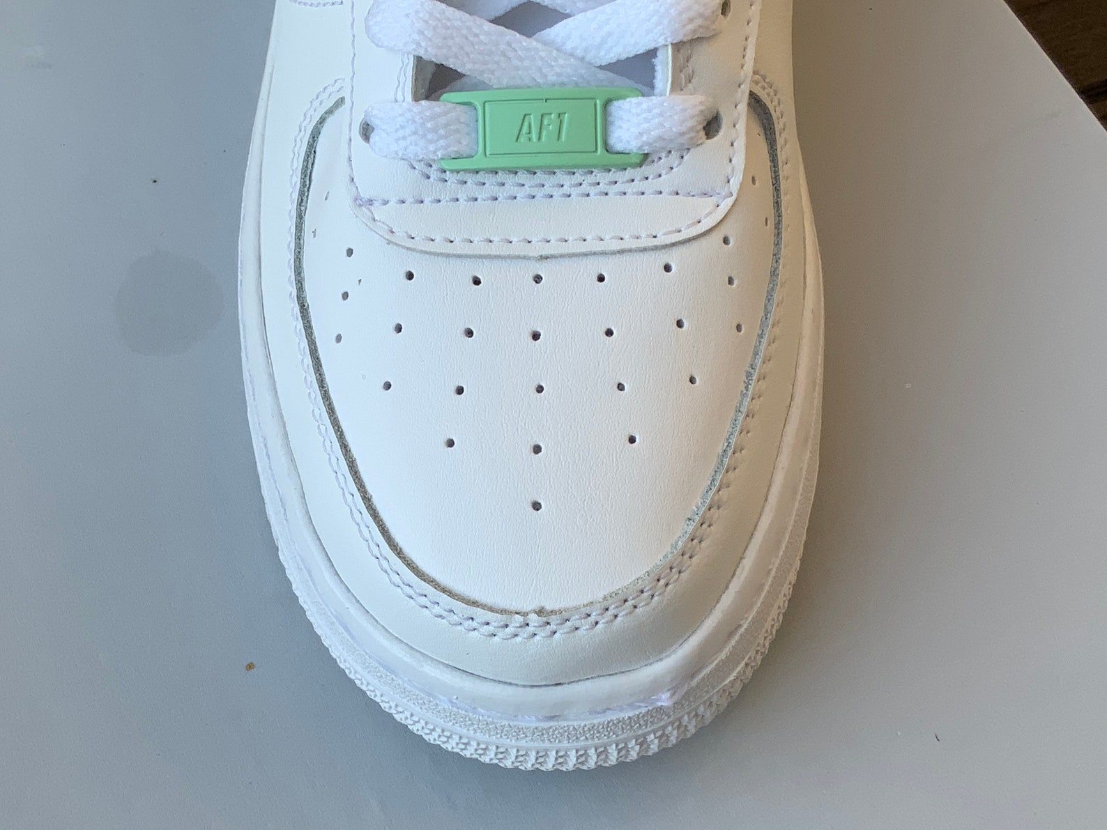 gold air force one lace lock