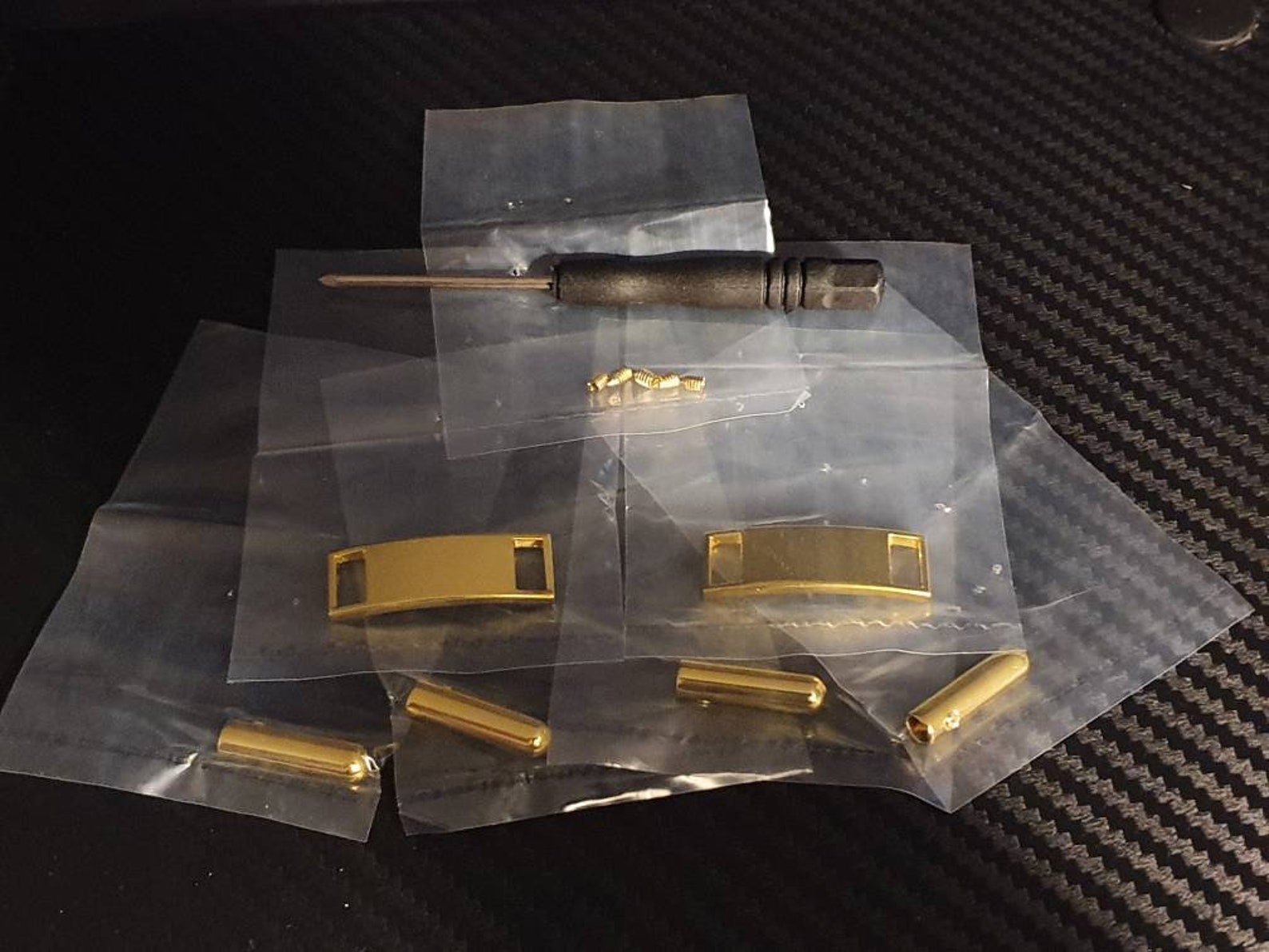 air force 1 lace lock gold