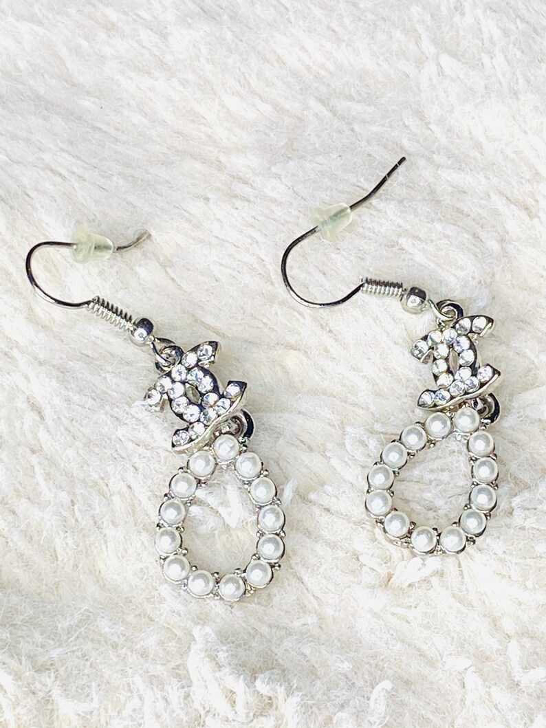 Dangle Earrings White Pearl Earrings Classy Earrings Etsy