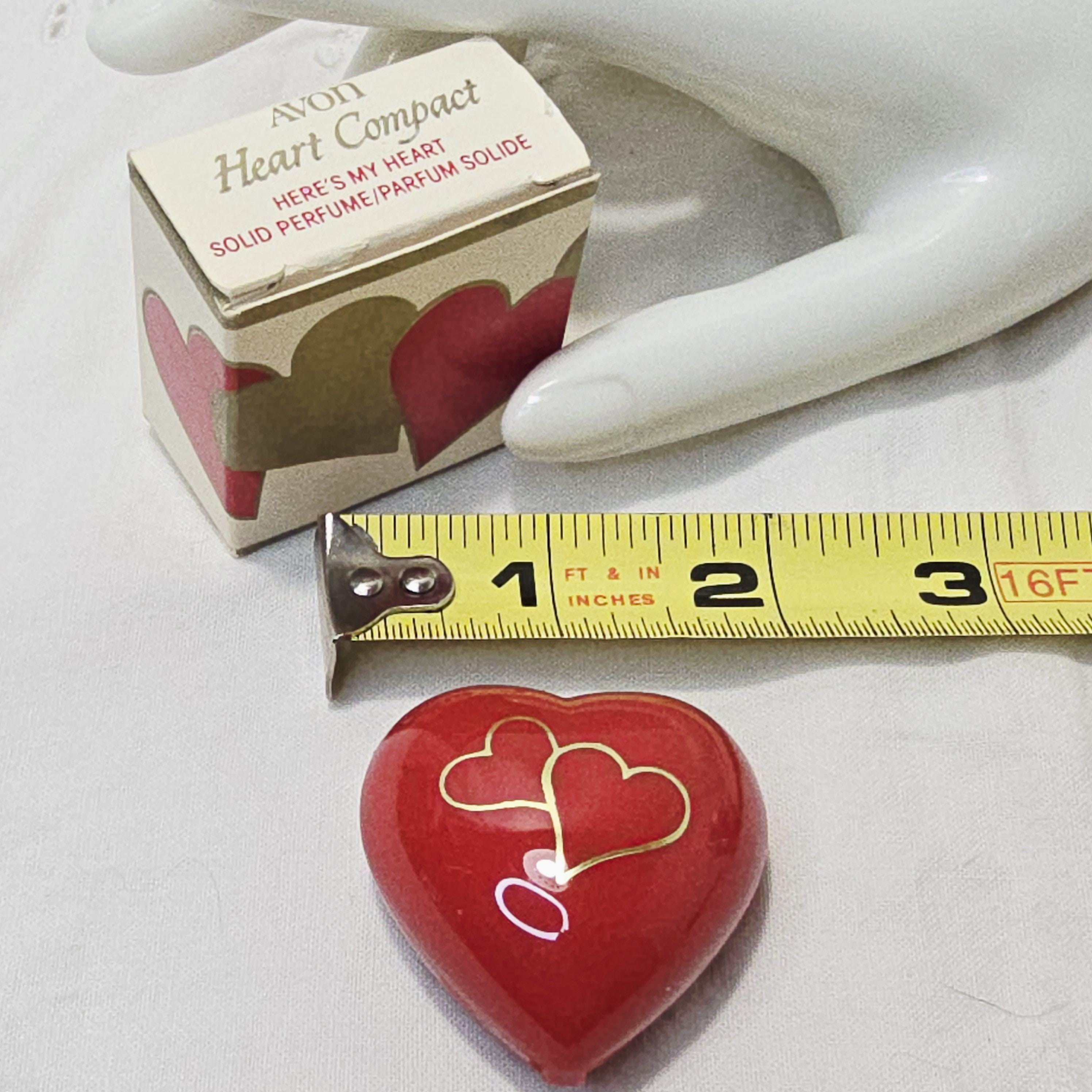 70's AVON スペイン ヴィンテージ Treasured Heart シリ Vintage Avon 70's Heart Compact - Here's My Heart Solid