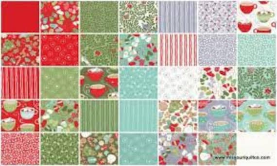 Evergreen Bows Christmas Fabric Jelly Roll 40 Precut Quilt Strips 2.5 X 44  100% Cotton Quilt Fabric by Maywood Studios 