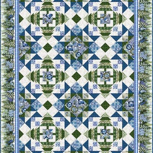 Può includere: Una trapunta con un motivo geometrico nei toni del blu, verde e bianco. Il design presenta forme a diamante e quadrate, con un bordo di alberi stilizzati ed elementi floreali. Le dimensioni della trapunta non sono visibili.