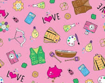 Girl Scouts 34x44" Riley Blake C6770 Pink 2017 Lizensierte Brownies Icons AUS PRINT Baumwollstoff