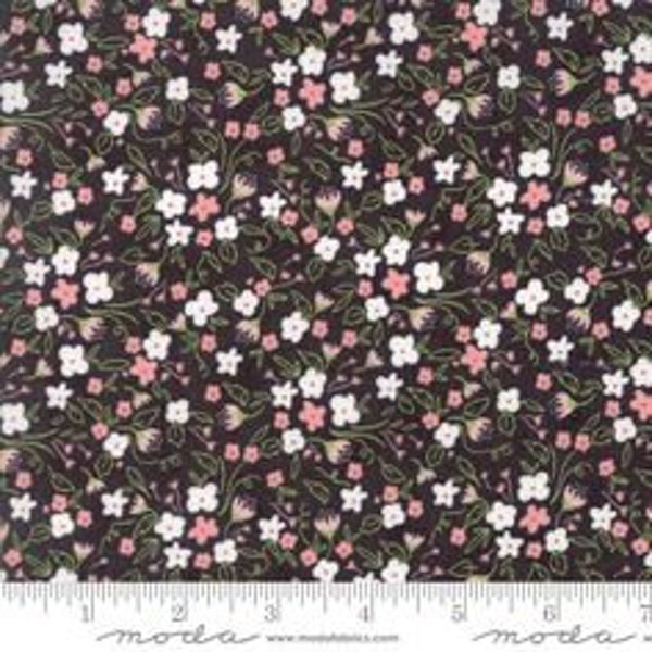 Olive's Flower Market Continuous HALF YARD Blackboard - Lella Boutique - Moda - Out of Print - Cotton fabric