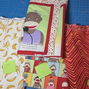 Funky Monkeys Bundle, 3.5 yards Moda Erin Micheals Moda Vintage Panel Sock Monkeys