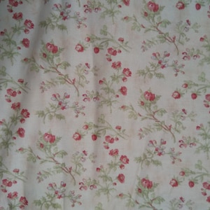 3 Sisters 1/2 yard Seaside Rose Pink Moda OUT OF PRINT Vintage Small Roses Cotton Fabric