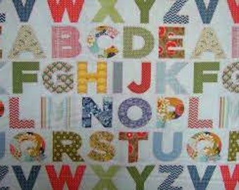 Tela de algodón Moda OOP con alfabeto gris básico PB y J de 1/2 yarda