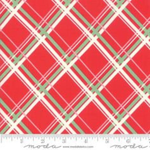 Deer Christmas Continuous 1/2 YARD Peppermint -  Red Plaid - Urban Chiks - Moda - OOP -  100% Cotton Fabric