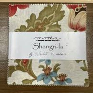 Paquete de dijes cuadrados de 5" de Shangri-la de 3 Sisters for Moda, 48 piezas por paquete. Agotado
