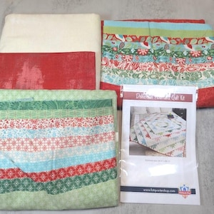 Delectable Mountains Quilt Kit (Twin size) - Evergreen - Fat Quarter Bundle (20 pcs) - Basic Grey - Moda - FQS - Christmas - Cotton Fabric
