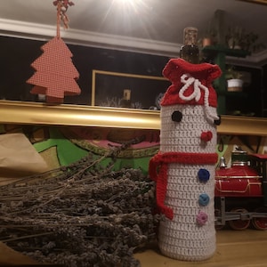 Hand Knitted Crochet Christmas Themed Snowman Wine Holder Bag Gift, Bottle Bag for Christmas New Year, Christmas Ornament Gift for Her Him