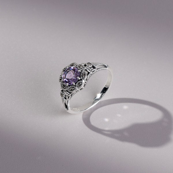 Art Nouveau Style Round Amethyst & Marcasite Floral Ring in 925 Sterling Silver