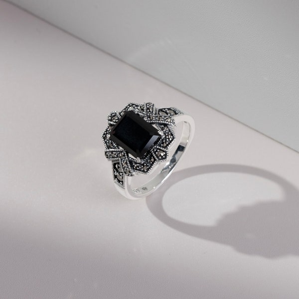 Art Deco Style Baguette Black Onyx & Marcasite Ring in 925 Sterling Silver