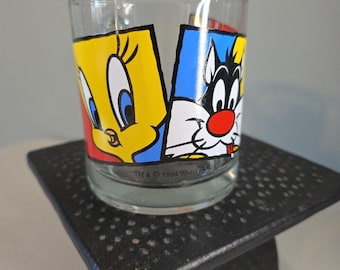 Warner Bros 1994 Looney Tunes Clear Glass Mug Cup - Tweety Bird, Sylvester, Bugs