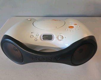 Vintage Sony Sports Walkman WM-FS191 Cassette Tape Player AM/FM
