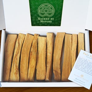 Palo Santo Smudge Sticks 100g (+-10 sticks). Premium Grade ~ Sustainably Sourced Peruvian Holy Wood