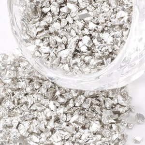 Silver Colour Crushed Glass Chips, Metallic Silver Glass for Resin Crafting Supplies, Crushed Glass Gravel for Embellishment, Resin Craft