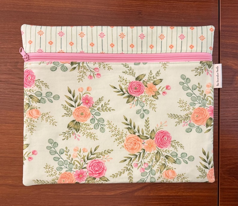 Floral Project Bag with Kindness fabric for Cross Stitch, Embroidery, iPad 10 x 12.5 bild 1