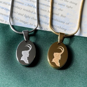 Mischief portrait necklace - Engraved Oval Snake Chain Pendant Necklace