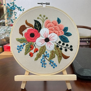 Beginner Embroidery kits ,flowers embroidery starter kit,colorful embroidery kit, floral embroidery pattern,needlepoint kits,diy craft gift