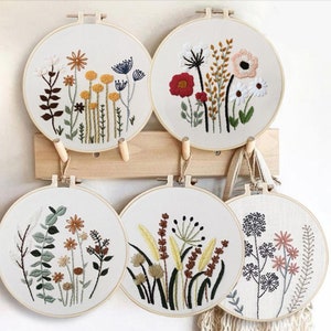 Flowers Embroidery Kits beginner, Beginner Embroidery kits, floral embroidery patterns , cross stitch Kits, DIY gift, DIY Craft Kits,