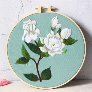 Embroidery kits for beginners, cross stitch kit, flowers embroidery kit, new embroidery pattern, needlepoint kits, do it yourself