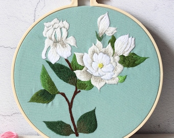 Embroidery kits for beginners, cross stitch kit, flowers embroidery kit, new embroidery pattern, needlepoint kits, do it yourself