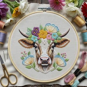 Cow Floral Wreath Embroidery Pattern: Beginner Hoop Art (PDF Download)