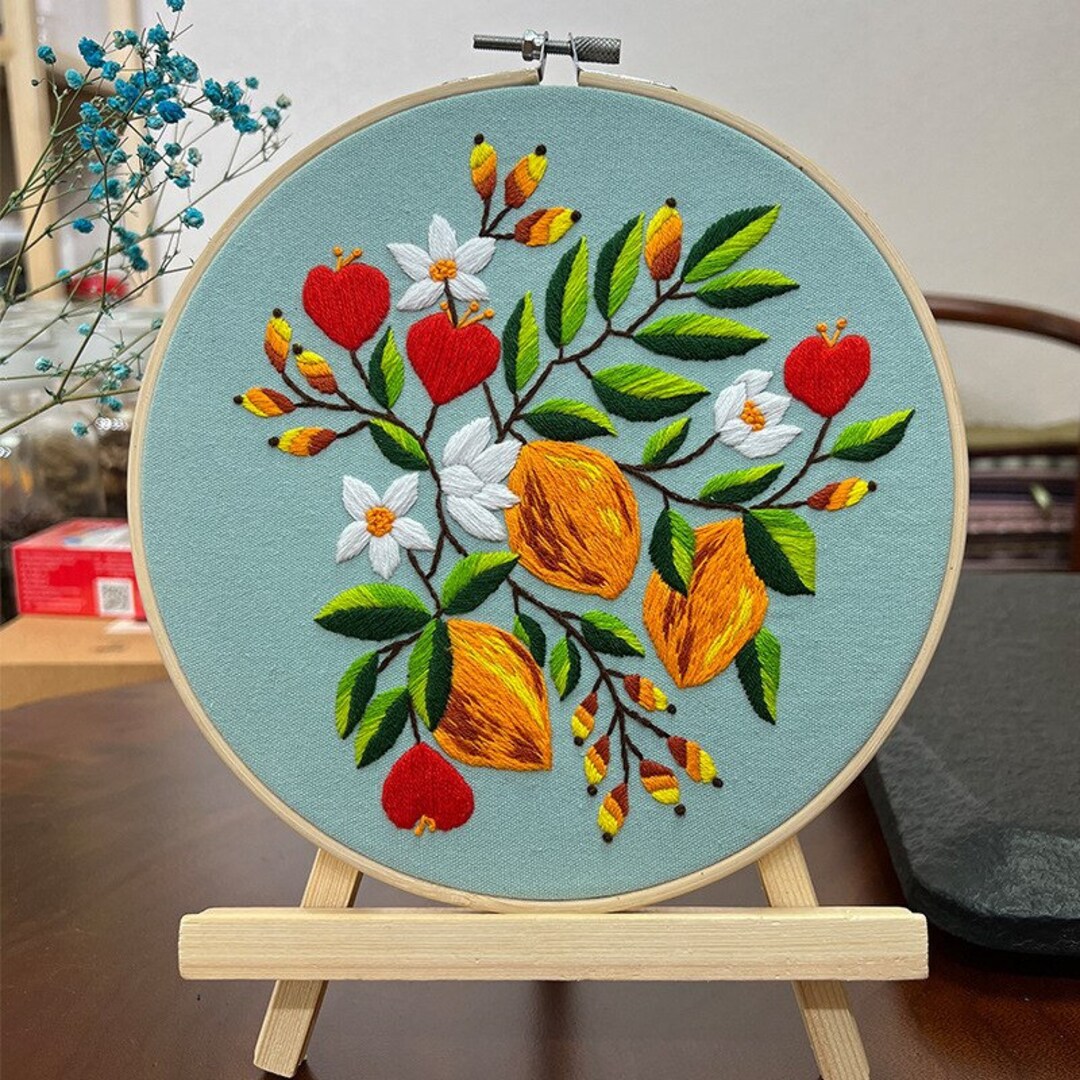 Beginner Embroidery Kits , Flowers Embroidery Starter Kit, Floral